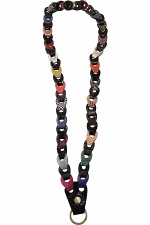 Octopus Keyhanger Kuala Black Multi Læder keyhanger i  sort og andre flotte farver. Fremstillet af rester fra lædertasker. Octopus Keyhanger Kuala Black Multi har en længde på ca 41 cm, se alle de andre farver på shoppen.