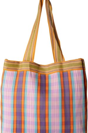 AUmaison Tote Lilla Blå Orange Fuldfør dit look med denne farverige tote taske fra AUmaison en uovertruffen shopper med hank, lige til at tage med ud og handle eller til dit bankogrej når du skal afsted til en banko aften. Den kan bruges til alt. Den er stor og rummelig. Målene er 35 x 35 x 15 cm Smid den over skulderen, og cykl ud i det blå.